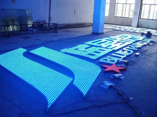 【厂家直销产品 楼宇led外露灯珠发光字 楼顶发光字广告牌精工制作】